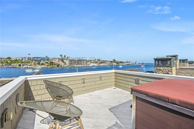 Detail Gallery Image 41 of 49 For 2222 Channel Rd, Newport Beach,  CA 92661 - 4 Beds | 4 Baths