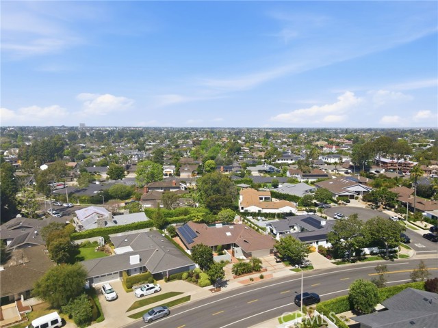 Detail Gallery Image 64 of 71 For 1633 Santiago, Newport Beach,  CA 92660 - 4 Beds | 3/1 Baths
