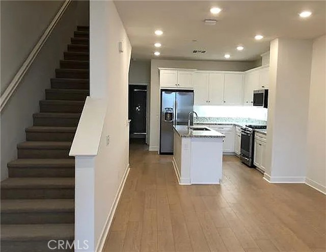Detail Gallery Image 5 of 7 For 2603 Winston Ct, Arcadia,  CA 91007 - 3 Beds | 3 Baths
