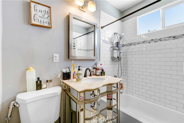 Detail Gallery Image 12 of 18 For 1982 Corson, Pasadena,  CA 91107 - 2 Beds | 1 Baths