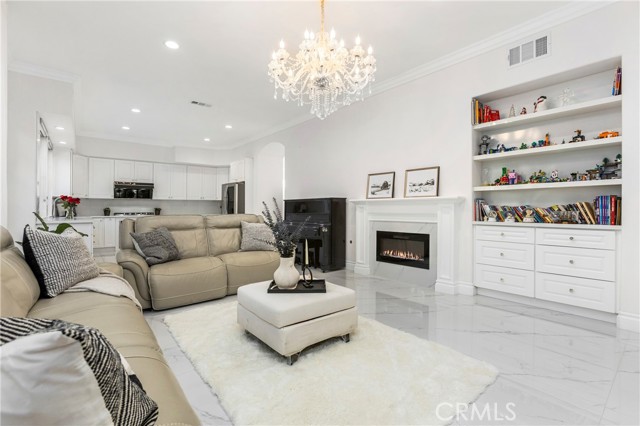 Detail Gallery Image 9 of 31 For 98 Winslow, Irvine,  CA 92620 - 4 Beds | 3/1 Baths