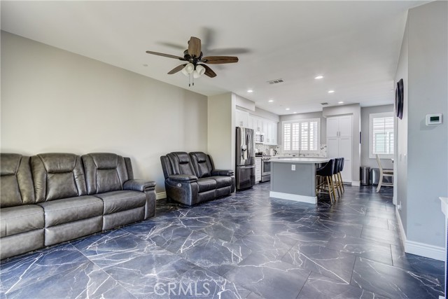 Detail Gallery Image 20 of 44 For 625 Savi Dr #102,  Corona,  CA 92878 - 3 Beds | 3/1 Baths