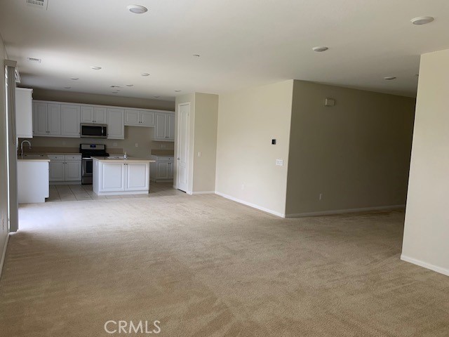 20813 Spring Street, Riverside CA: https://media.crmls.org/medias/269cb4c0-374e-4484-a27a-18c2f6d6be34.jpg