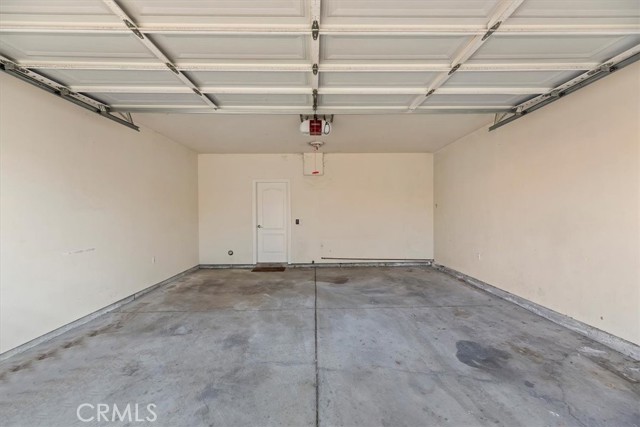 Detail Gallery Image 18 of 19 For 637 N. Fairview St #102,  Burbank,  CA 91505 - 3 Beds | 2/1 Baths