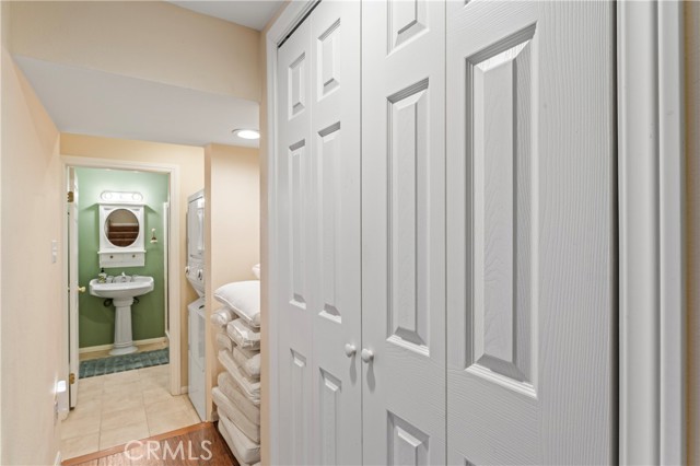Detail Gallery Image 19 of 39 For 1285 Yukon Dr, Lake Arrowhead,  CA 92352 - 3 Beds | 2/1 Baths