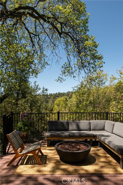 Detail Gallery Image 20 of 25 For 27663 North Bay Rd, Lake Arrowhead,  CA 92352 - 4 Beds | 3 Baths
