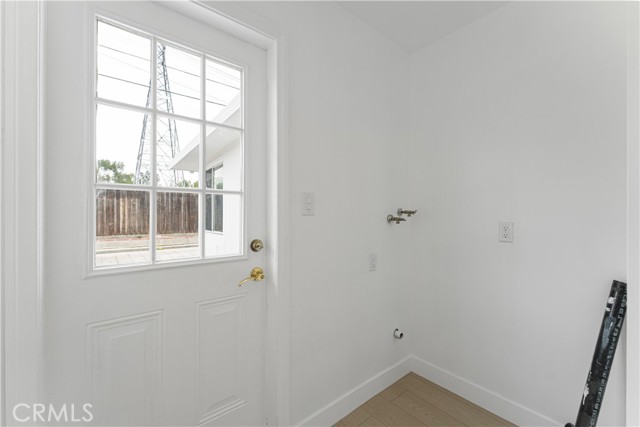 17121 Simonds Street, Granada Hills CA: https://media.crmls.org/medias/269e935e-4c78-4e98-a8cc-dd8e65cd51a3.jpg
