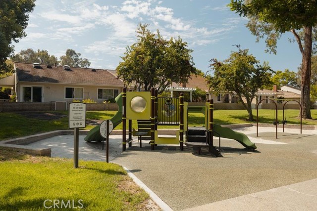 Detail Gallery Image 10 of 12 For 39 S Dogwood, Irvine,  CA 92612 - 3 Beds | 2 Baths