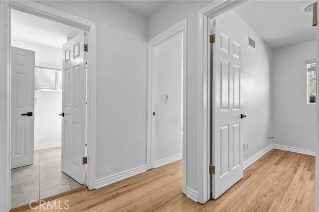 6106 Wilkinson Avenue photo 18