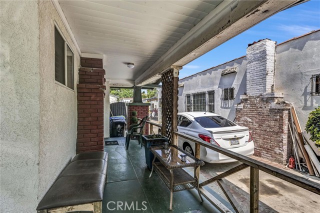 5725 5th Avenue, Los Angeles CA: https://media.crmls.org/medias/26a0e31a-3850-4ae7-bc0e-12020a960287.jpg