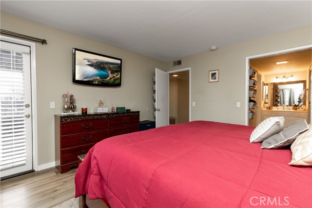 Detail Gallery Image 11 of 26 For 770 E San Bernardino Rd #1,  Covina,  CA 91723 - 2 Beds | 2 Baths