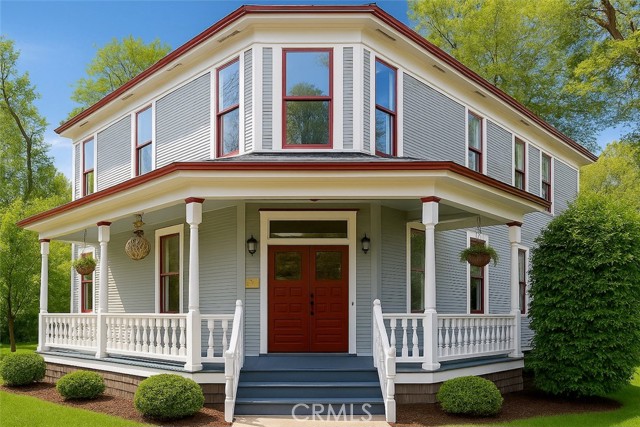 256 E 1st Avenue, Chico CA: https://media.crmls.org/medias/26a10ec6-34b2-4f50-9d7a-f09efc356f50.jpg