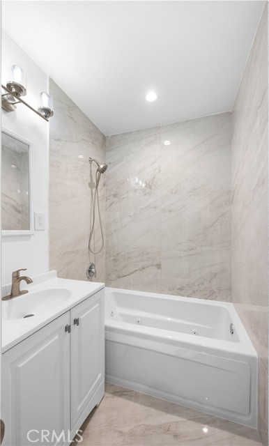 6846 Wystone Avenue, Reseda CA: https://media.crmls.org/medias/26a1ee7a-1cc3-4bc9-8005-597dab5439fc.jpg