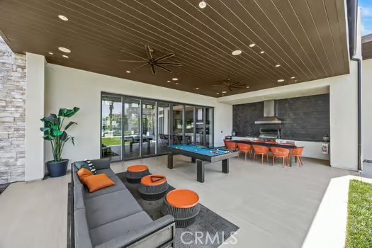 323 Adela, Lake Forest CA: https://media.crmls.org/medias/26a2bf80-c4dd-470c-97c6-206efd19a38a.jpg