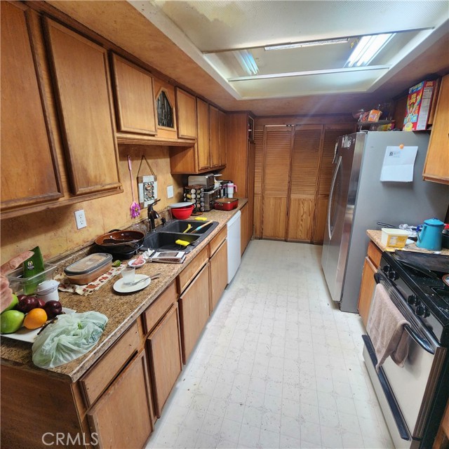 1103 Parkview Lane, Paso Robles CA: https://media.crmls.org/medias/26a30a77-c614-42b0-9d28-dbb5da217638.jpg