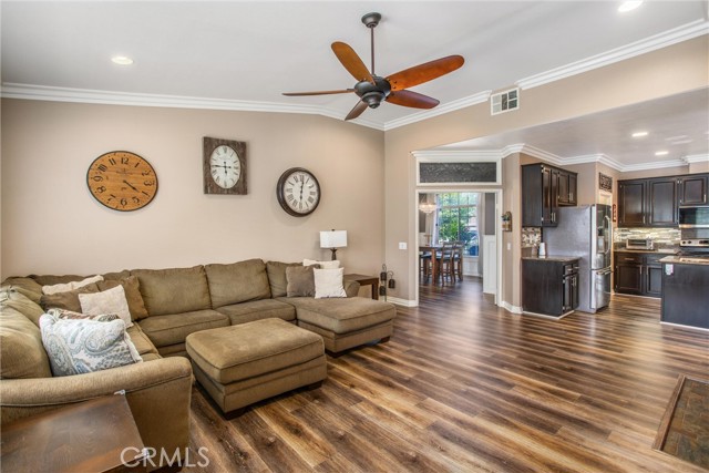 Detail Gallery Image 14 of 51 For 35525 Lynfall St, Yucaipa,  CA 92399 - 4 Beds | 2/1 Baths