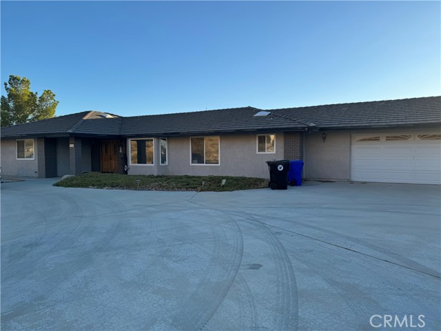 Detail Gallery Image 1 of 2 For 15762 Rimrock Rd, Apple Valley,  CA 92307 - 3 Beds | 3/1 Baths