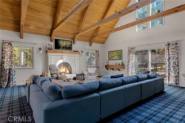 Detail Gallery Image 15 of 64 For 951 Osprey, Lake Arrowhead,  CA 92352 - 4 Beds | 4 Baths