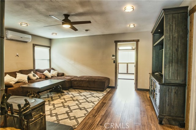 28298 Bond Way, Silverado, CA, 92676 28298 Bond Way, Silverado, CA, 92676