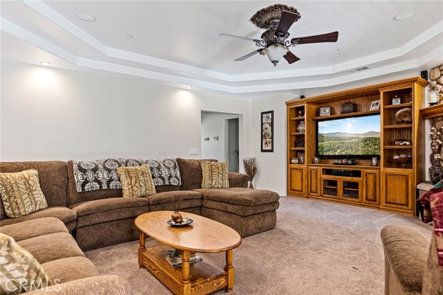 919 Venus Way, Crestline, CA 92325