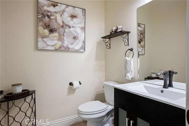 Detail Gallery Image 27 of 32 For 19241 Liam Ln, Tarzana,  CA 91356 - 5 Beds | 4/1 Baths