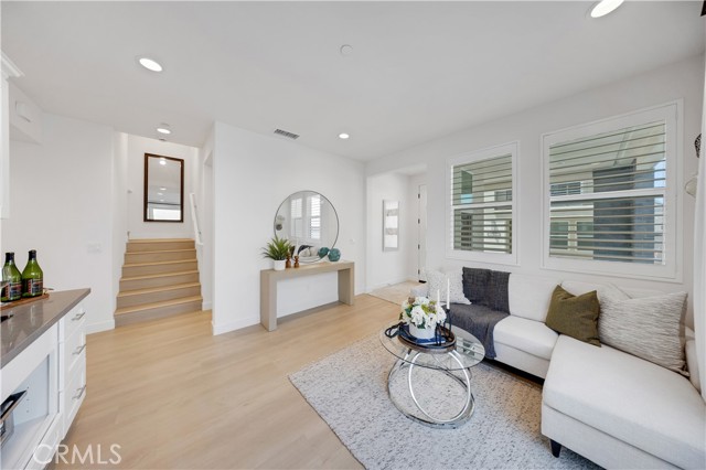 Detail Gallery Image 7 of 72 For 251 Tank, Irvine,  CA 92618 - 4 Beds | 3/1 Baths