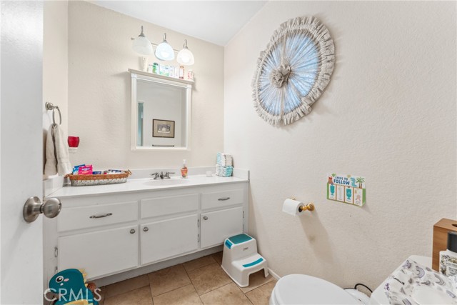 Detail Gallery Image 12 of 27 For 1160 via Ravenna, Redlands,  CA 92374 - 3 Beds | 2/1 Baths