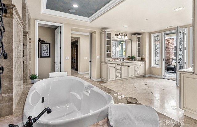 Detail Gallery Image 56 of 75 For 26012 Horseshoe Cr, Laguna Hills,  CA 92653 - 5 Beds | 5/1 Baths