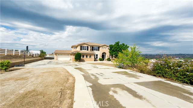 Detail Gallery Image 63 of 74 For 18563 Sunset Knoll, Riverside,  CA 92504 - 5 Beds | 4/1 Baths