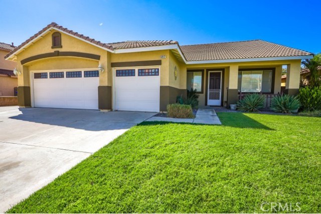 5912 Half Dome Dr, Fontana, CA 92336