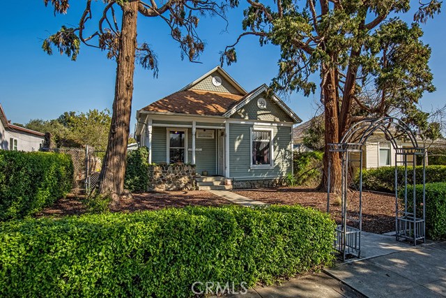 456 N 2nd Ave, Upland, CA 91786