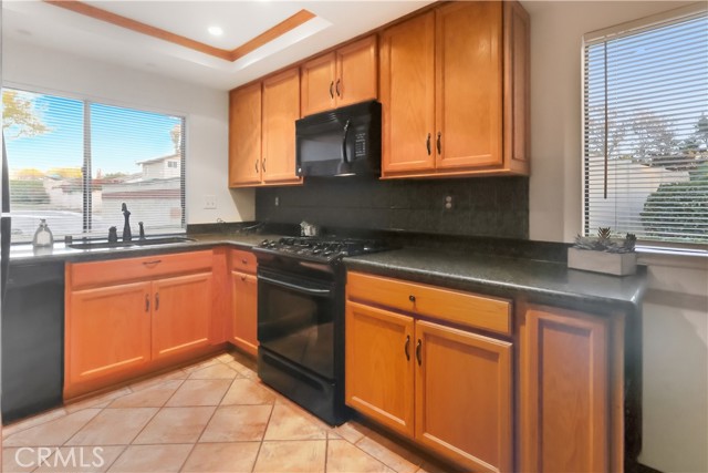 Detail Gallery Image 13 of 46 For 1649 Albany Ct, Claremont,  CA 91711 - 3 Beds | 2/1 Baths