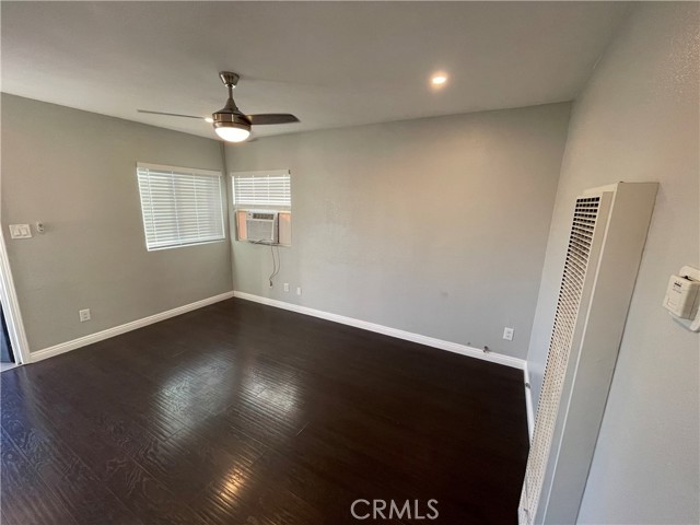 Detail Gallery Image 6 of 17 For 1707 W 81st, Los Angeles,  CA 90047 - 1 Beds | 1 Baths