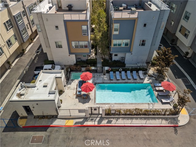 Detail Gallery Image 38 of 41 For 2753 Waverly Dr #705,  Los Angeles,  CA 90039 - 2 Beds | 3 Baths