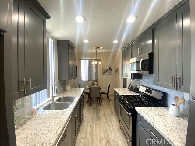 Detail Gallery Image 16 of 43 For 330 Cordova St #345,  Pasadena,  CA 91101 - 2 Beds | 2/1 Baths