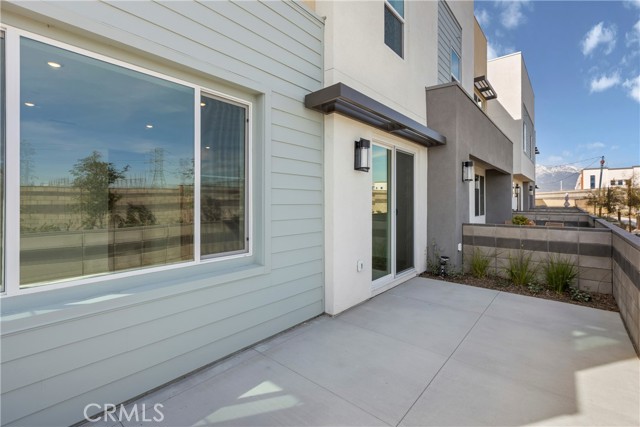 Detail Gallery Image 3 of 27 For 3679 W S. Eichler Paseo #12,  Ontario,  CA 91761 - 3 Beds | 2/1 Baths