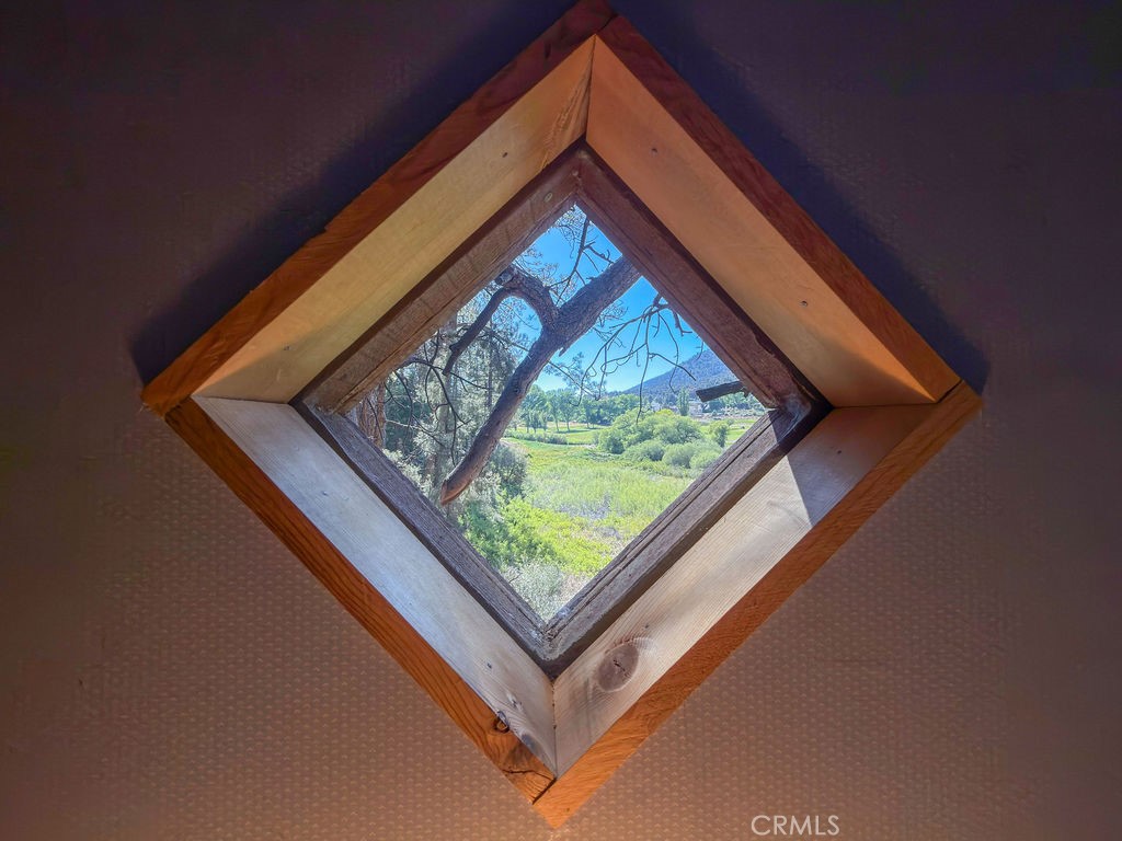 https://media.crmls.org/medias/26a859be-3be7-412e-8183-26cac16ab6f8.jpg?preset=X-Large