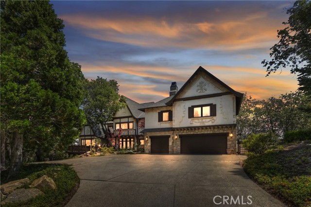 Detail Gallery Image 2 of 64 For 28324 Somerset Ln, Lake Arrowhead,  CA 92352 - 4 Beds | 4/1 Baths
