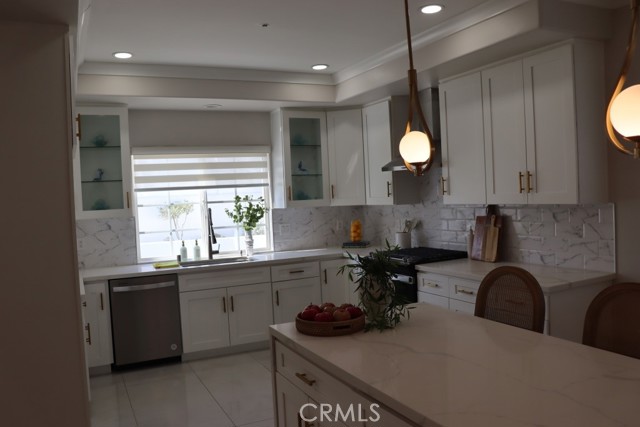 Detail Gallery Image 20 of 69 For 9103 Wystone Ave, Northridge,  CA 91324 - 4 Beds | 3 Baths