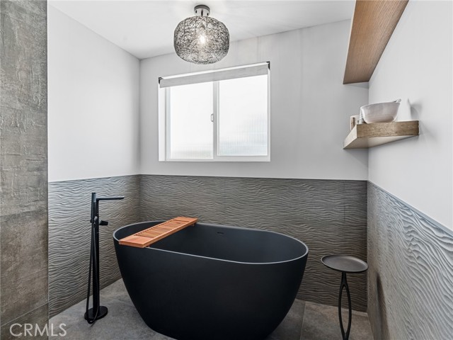 Detail Gallery Image 22 of 32 For 3506 Blossom Ln #C,  Redondo Beach,  CA 90278 - 3 Beds | 2/1 Baths