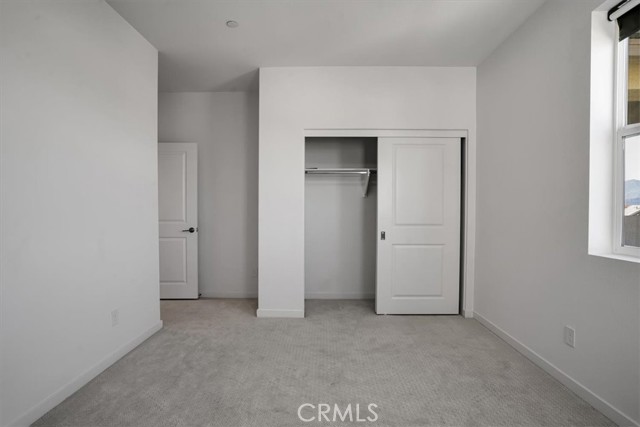 18150 Tableau Way, Saugus CA: https://media.crmls.org/medias/26aad076-7532-4ae8-a72f-252e59469ca2.jpg
