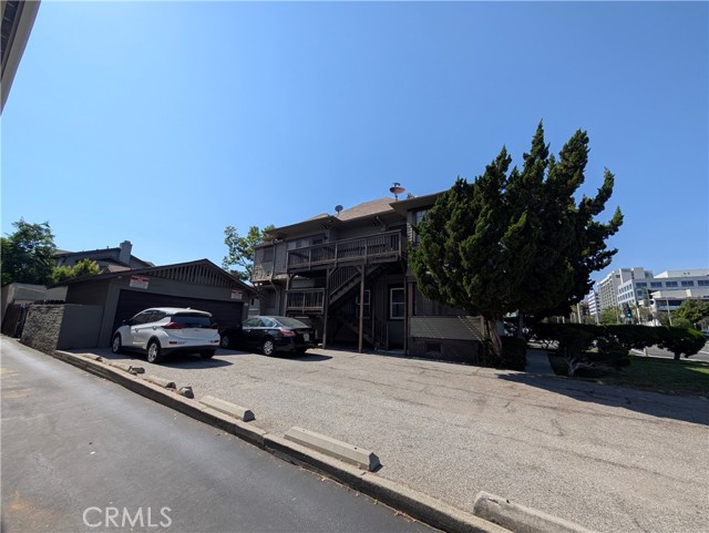 Detail Gallery Image 4 of 11 For 325 S Los Robles Ave, Pasadena,  CA 91101 - – Beds | – Baths