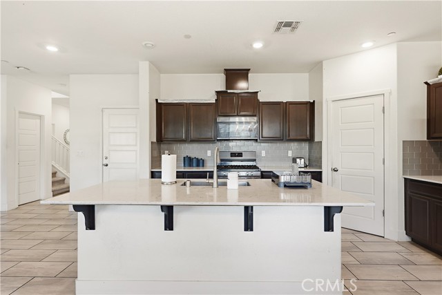 Detail Gallery Image 15 of 43 For 2367 Explorador, Merced,  CA 95340 - 4 Beds | 3 Baths