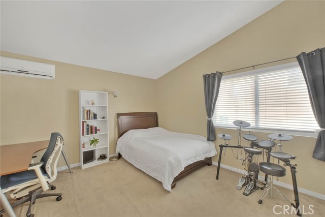 Image 34 of 52 For 10644 Claridge Place