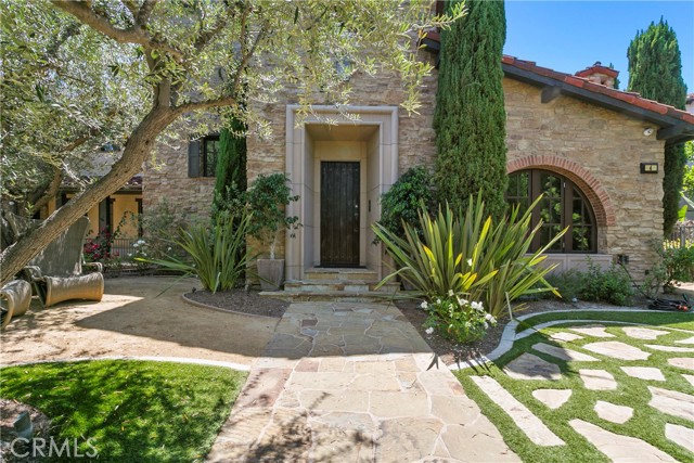4 Thomas Road, Ladera Ranch CA: https://media.crmls.org/medias/26abd5c6-a0fc-4ba4-9cc0-8cdc7b18fa0f.jpg