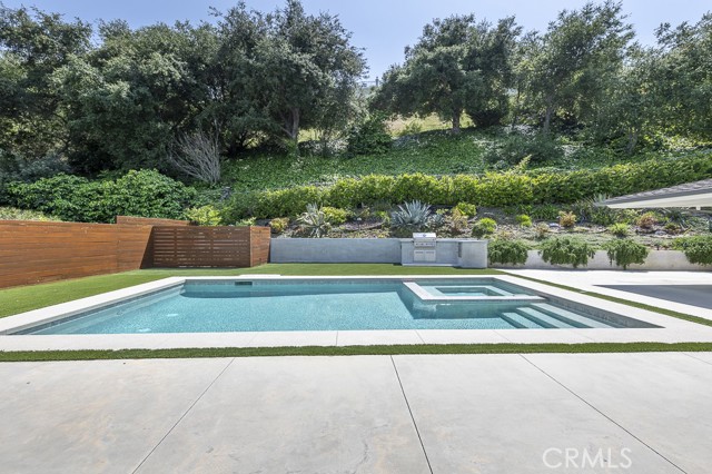 Detail Gallery Image 34 of 34 For 17028 Adlon Rd, Encino,  CA 91436 - 4 Beds | 3/1 Baths