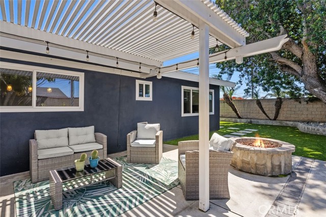 Detail Gallery Image 26 of 34 For 10022 Kukui Dr, Huntington Beach,  CA 92646 - 3 Beds | 2 Baths