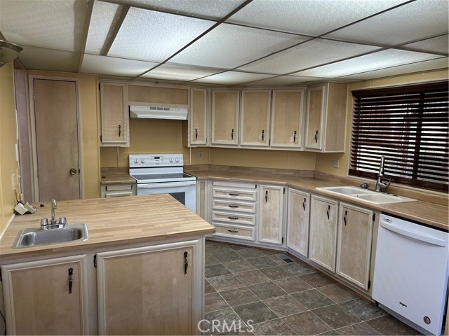 Detail Gallery Image 7 of 21 For 2711 Chamise Way, Hemet,  CA 92545 - 2 Beds | 2 Baths