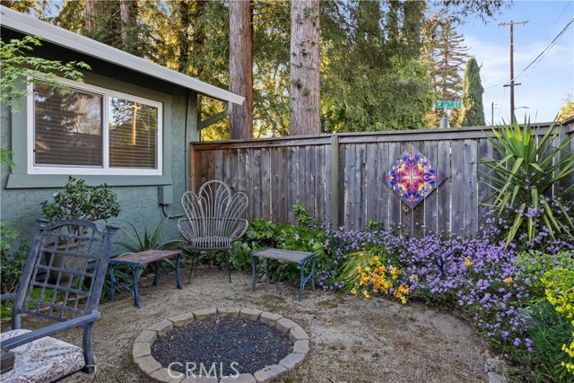 Detail Gallery Image 21 of 57 For 1608 Broadway, Chico,  CA 95928 - 3 Beds | 2 Baths