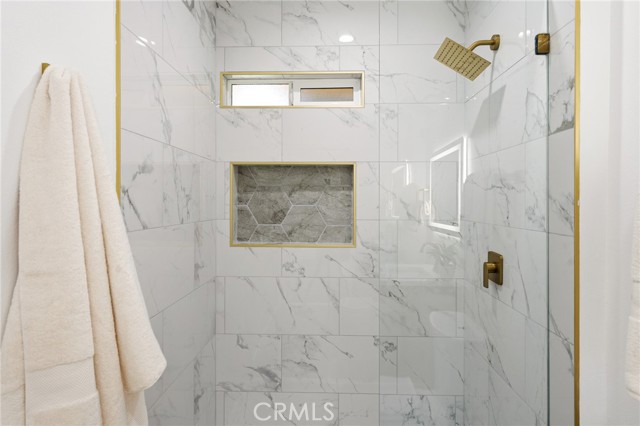 Detail Gallery Image 29 of 51 For 6539 Noble Avenue, Van Nuys,  CA 91411 - 4 Beds | 4 Baths